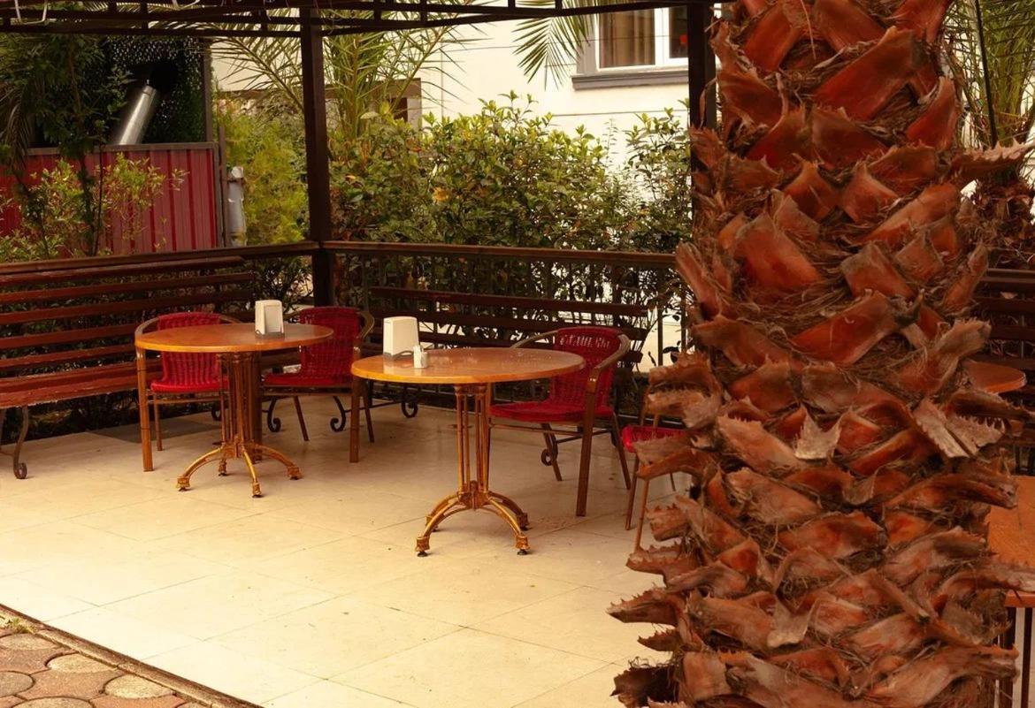 Golden Fleece Hotel يوريكي المظهر الخارجي الصورة